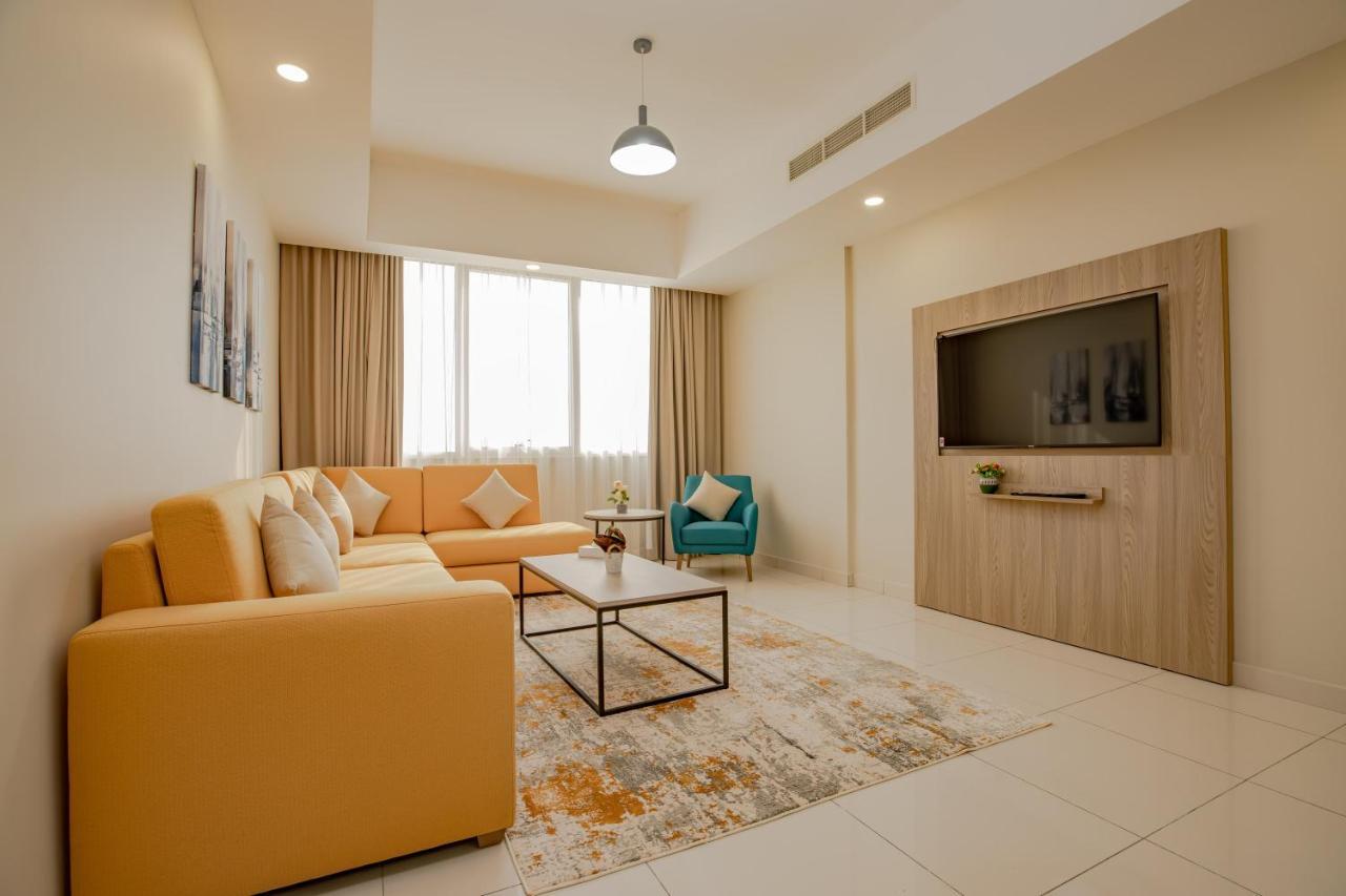 Platinum Coast Hotel Apartments Fudżajra Zewnętrze zdjęcie Living room