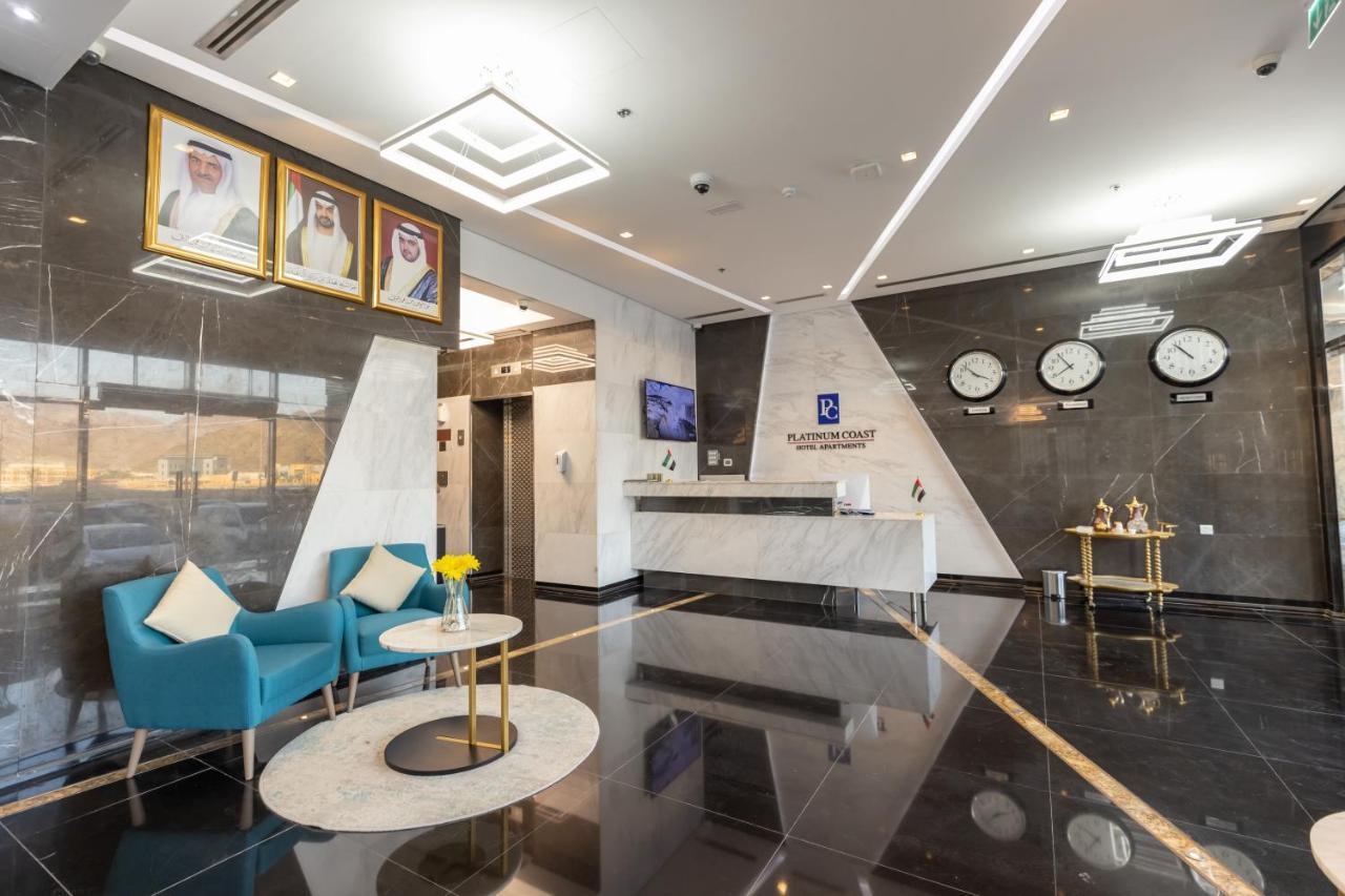 Platinum Coast Hotel Apartments Fudżajra Zewnętrze zdjęcie The lobby of the hotel